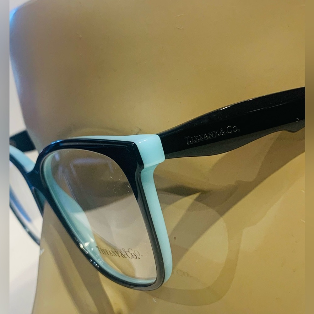 New Women’s Tiffany&Co Eyeglasses - Picture 3 of 8
